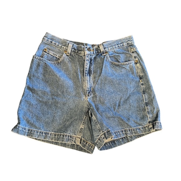 Liz Claiborne Pants - VINTAGE women’s petite Jean shorts